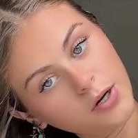 3vi3.evie Naakt