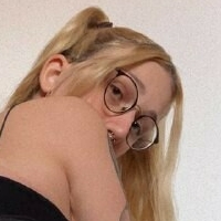 Adrianahoe Naakt