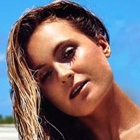 Alana Blanchard Naakt