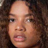 Alana Joness Naakt
