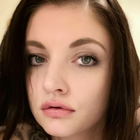 AliceESummers Naakt