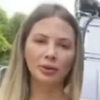 Aline Ouríques Naakt
