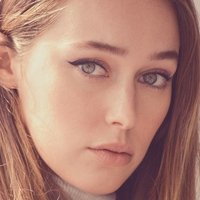 Alycia Debnam-Carey Naakt