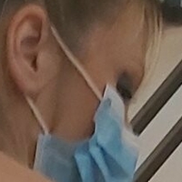 Alyseaniston Naakt