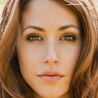 Amanda Crew Naakt