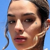 Ambar Luna Naakt