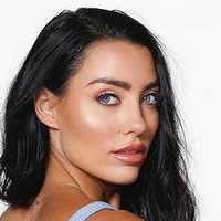 Andreanna Vanquelef Naakt