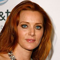 Angela Featherstone Naakt