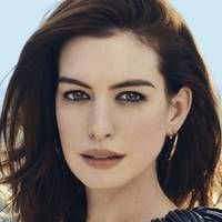 Anne Hathaway Naakt