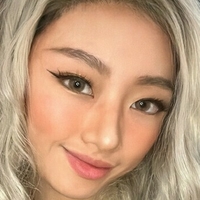 Ari Lee Naakt