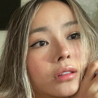Beau Victoria L. Naakt
