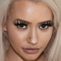 bimbosister Naakt