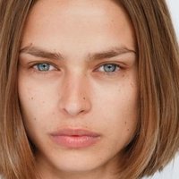 Birgit Kos Naakt