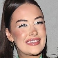 Brooke Schofield Naakt