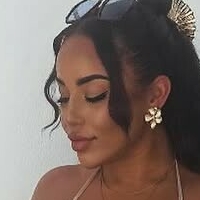 Brooke Scholefield Naakt