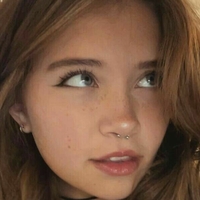 Caitibugzz Naakt