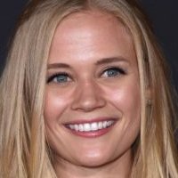 Carly Schroeder Naakt
