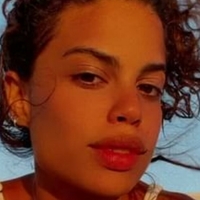 Clara Buarque Naakt