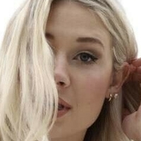 Delaney Lawrence Naakt