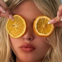 Dominique Elwes Naakt