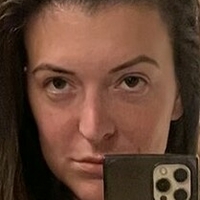 Elizabeth Skylar Naakt