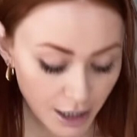Elzthewitch Naakt