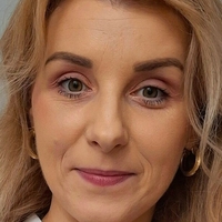 emi_lila Naakt