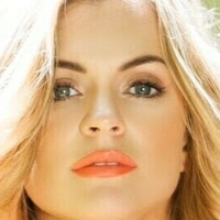 Emma Walsh Naakt