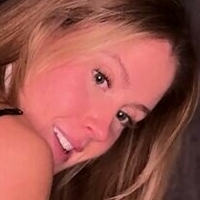 Gabby Nicholls Naakt