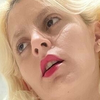 Gemiliani Lujan Naakt