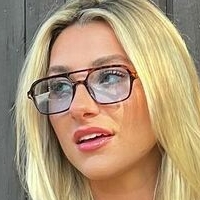 Hannah CookBarstool Naakt
