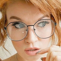 Hollie Bennett Naakt