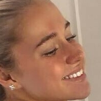 Isabelle OMeara Naakt