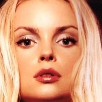 Izabella Miko Naakt