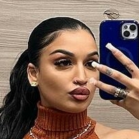 jihane Naakt