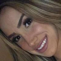 Julie Piraino Naakt