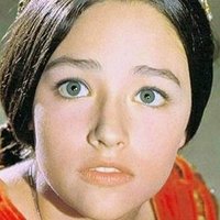 Juliet Reagh Naakt