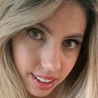Jully Lov Naakt