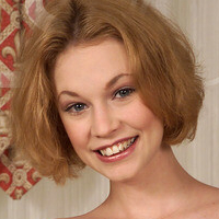 Justine Joli/Hope Naakt