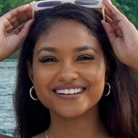 Karolina Achong Naakt