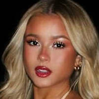 Katalina Cartmel / Katalinacarttmel / Katcartmel Naakt