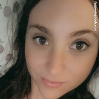 Katie Klyne Naakt