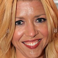 Kelly Devine Naakt