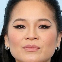 Kelly Marie Tran Naakt