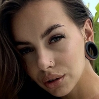 Kendra Lane Naakt