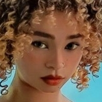 Kiara Peachy Naakt