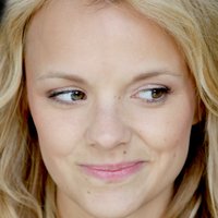 Laura Aikman Naakt