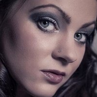 Leonie Saint Naakt