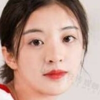 Lin Yuxi Naakt