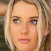 Lindsay Marie Brewer Naakt
